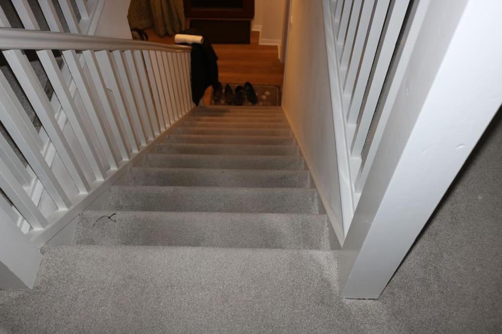Entire -4 Bedrooms Detached House With Driveway Nottingham Exterior photo